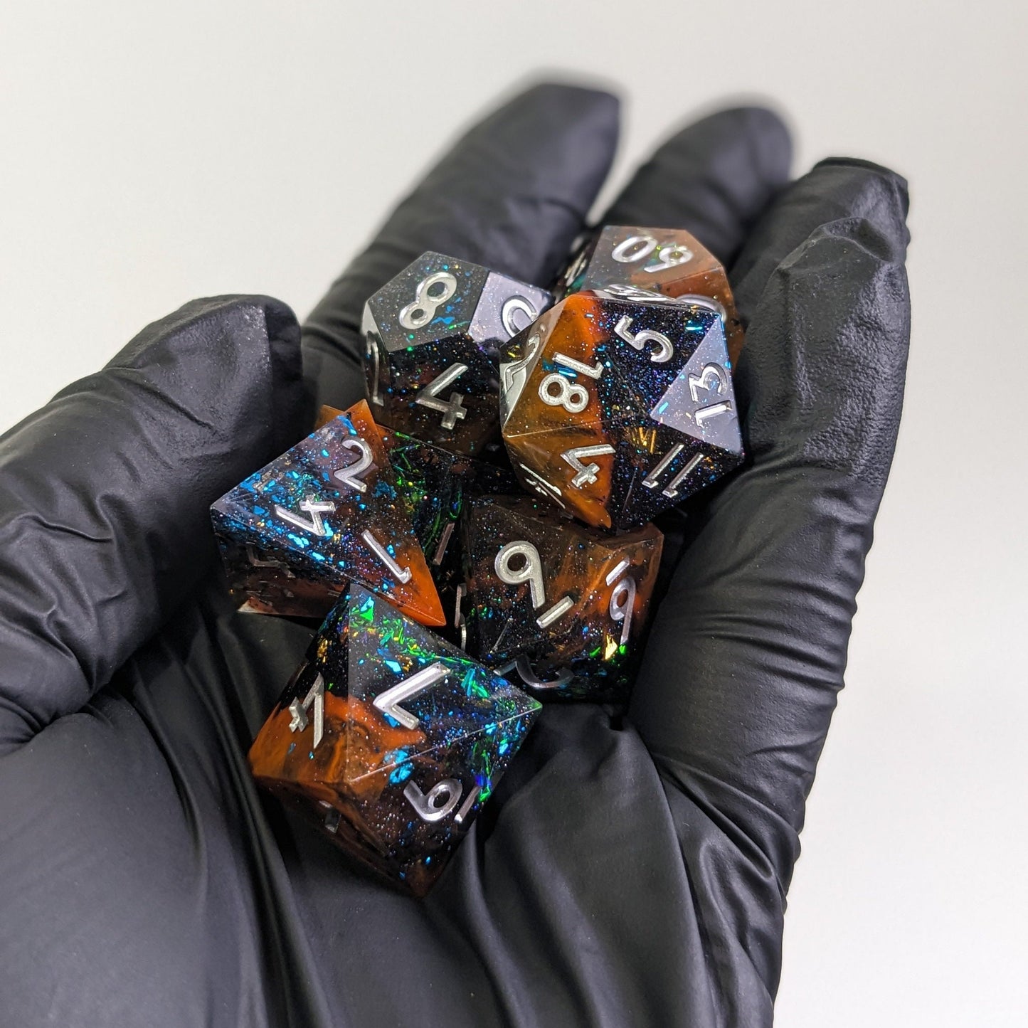 Earthshade Glintcrystal  - 7 Piece Luxury D&D Dice Set